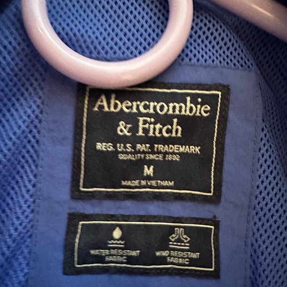 ABERCROMBIE & FITCH, Crinkle Nylon Coat - Picture 6 of 6